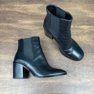 Renvy Boots Debby Studded Leather Pull On Chelsea Ankle Booties Size 6.5